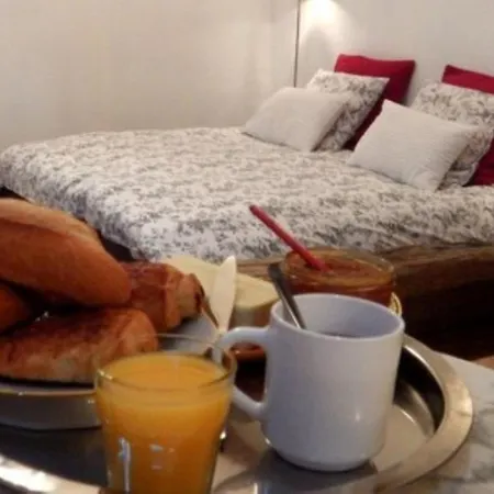 Le 5 Bed & Breakfast Ury